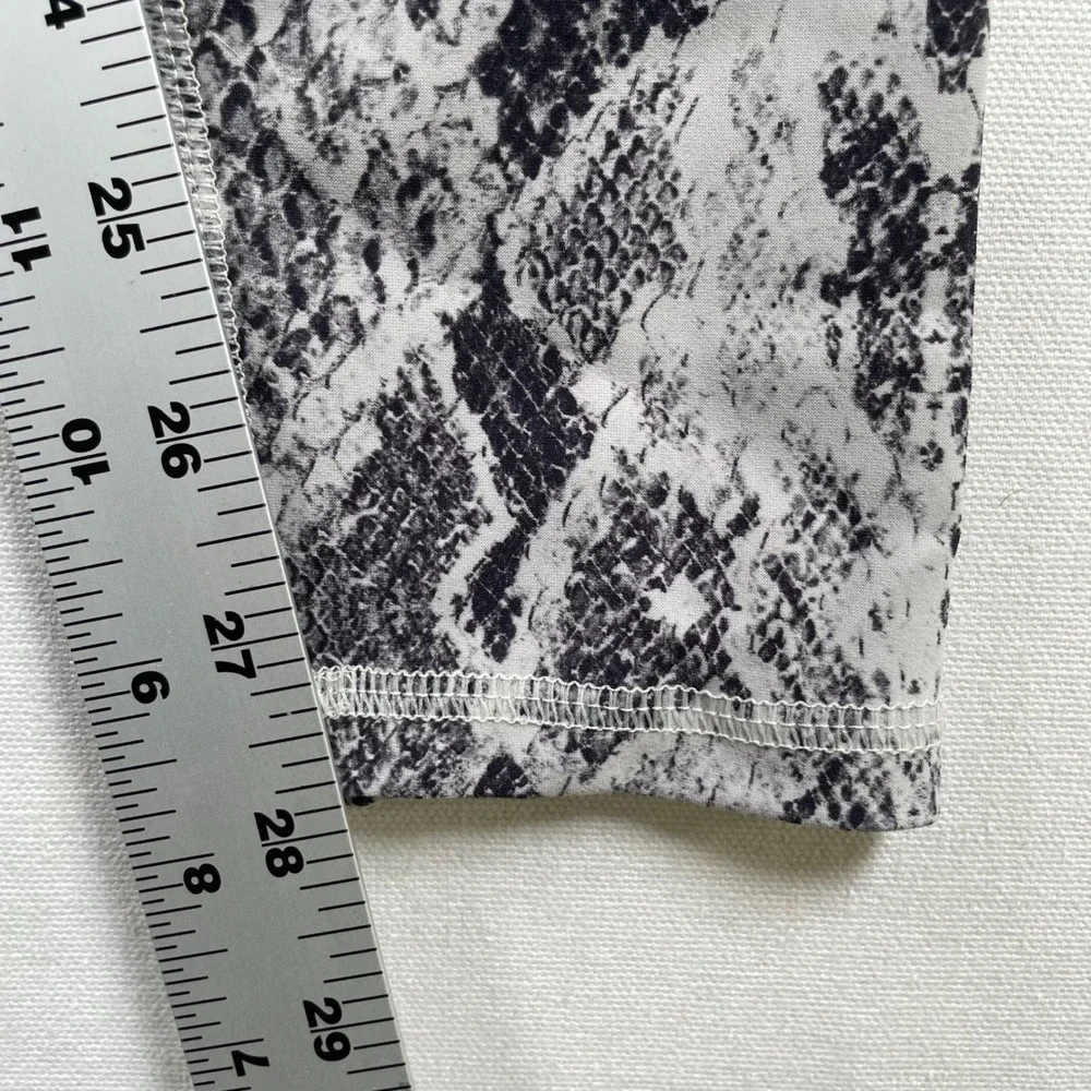 Alo Yoga Womens Airlift Grey Snakeskin High Waist Leggings Animal Print Size M